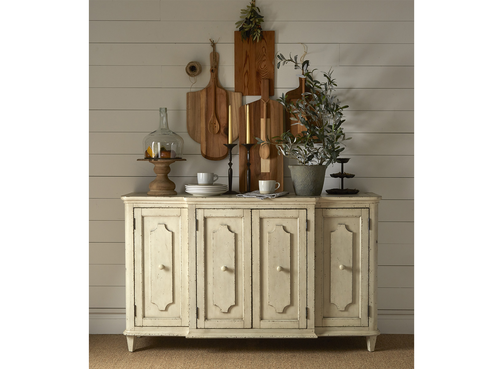 Accent Furniture Magnussen Home